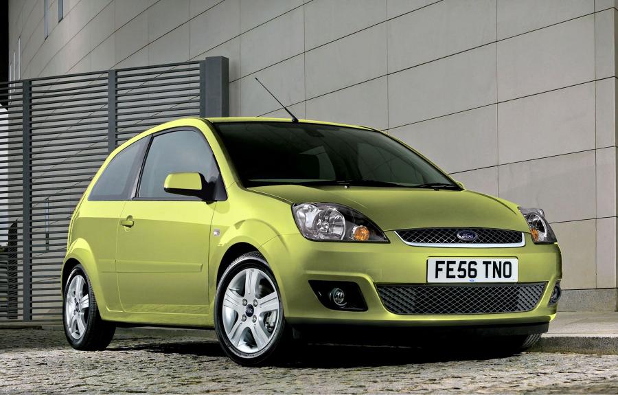  Ford Fiesta 2006 года  (фото 7 из 42)
